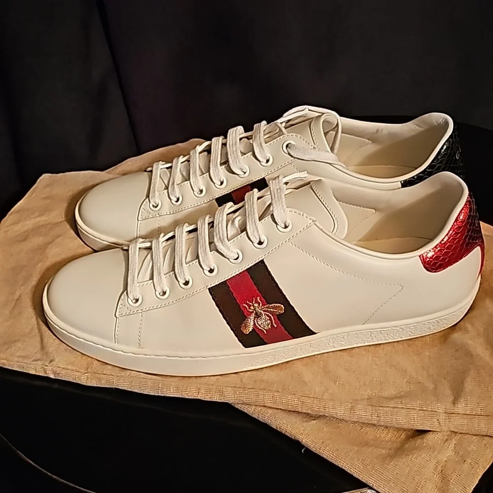 Gucci white embroidered Bee Ace sneakers size 40+ worn ONCE perfect condition - Picture 3 of 12
